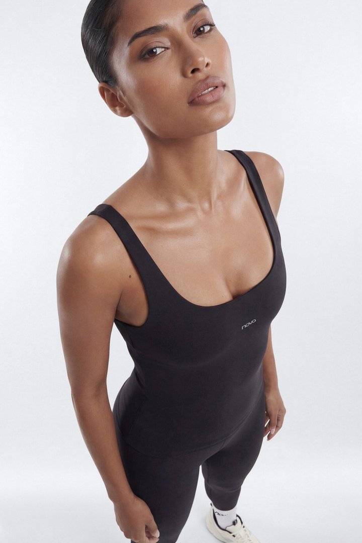 AirSculpt™ Sports Tank Top - Black