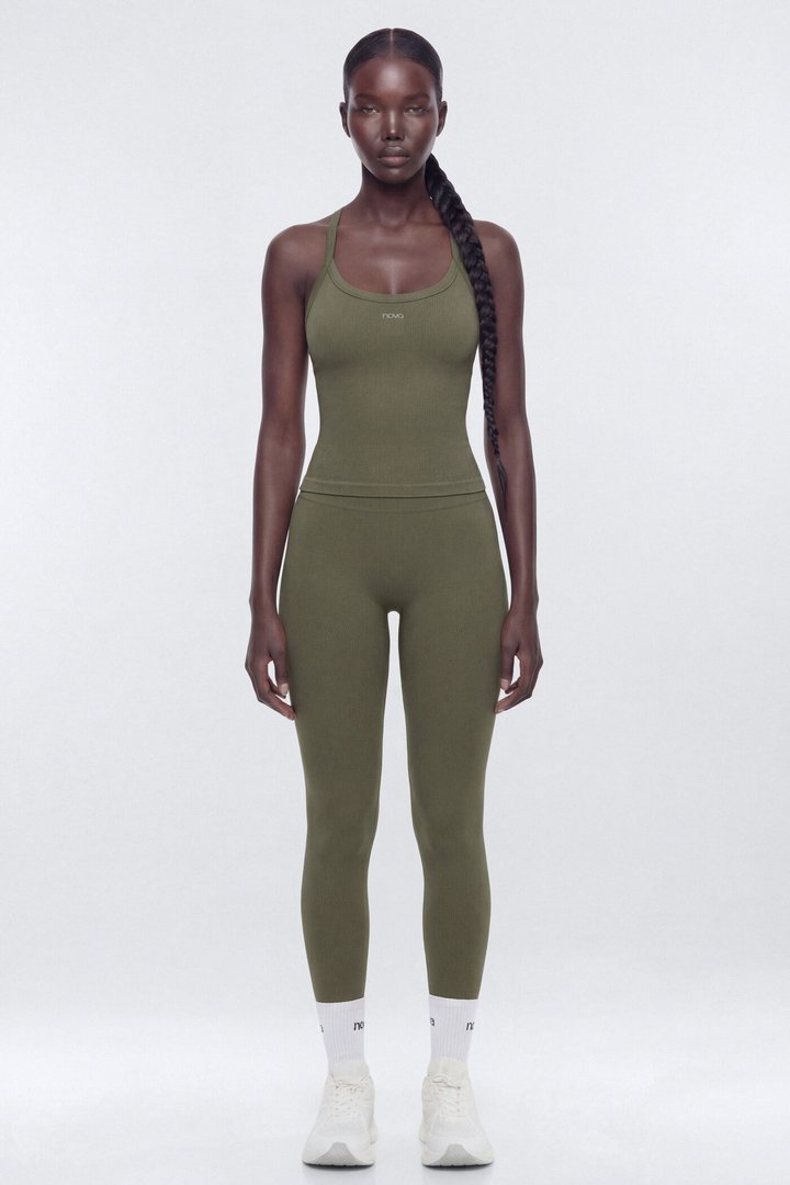SeamlessLift™ Y Back Sports Top - Moss