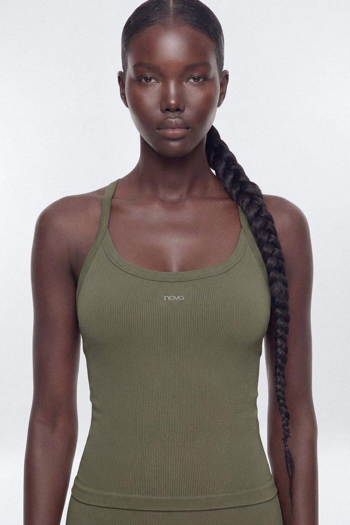 SeamlessLift™ Y Back Sports Top - Moss