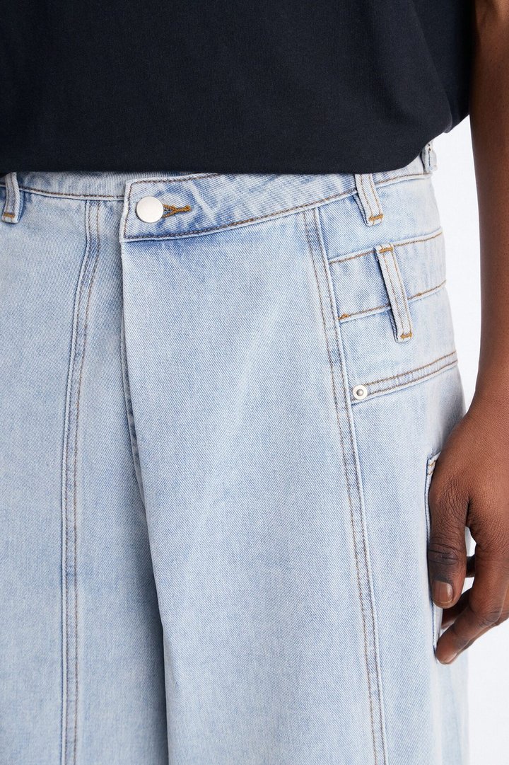 Baggy Crossover Come Again Jean - Light Wash