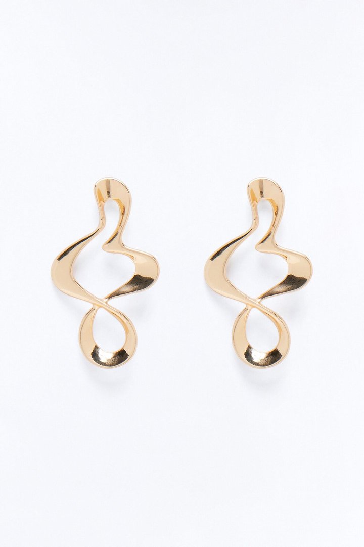Effortlessly Chic Drop Earrings - Gold
