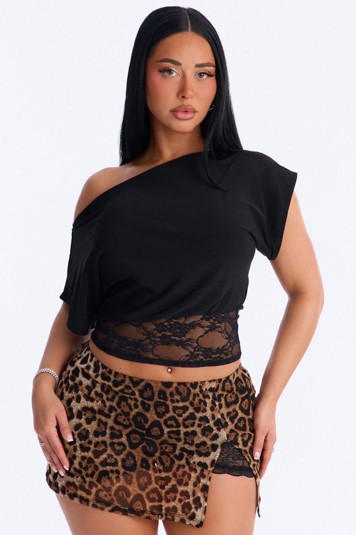 Spring Feeling Off Shoulder Lace Short Sleeve Top - Black