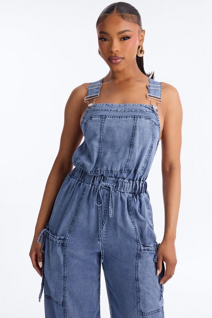Street Scene Chambray Overall Jumpsuit - Medium Wash