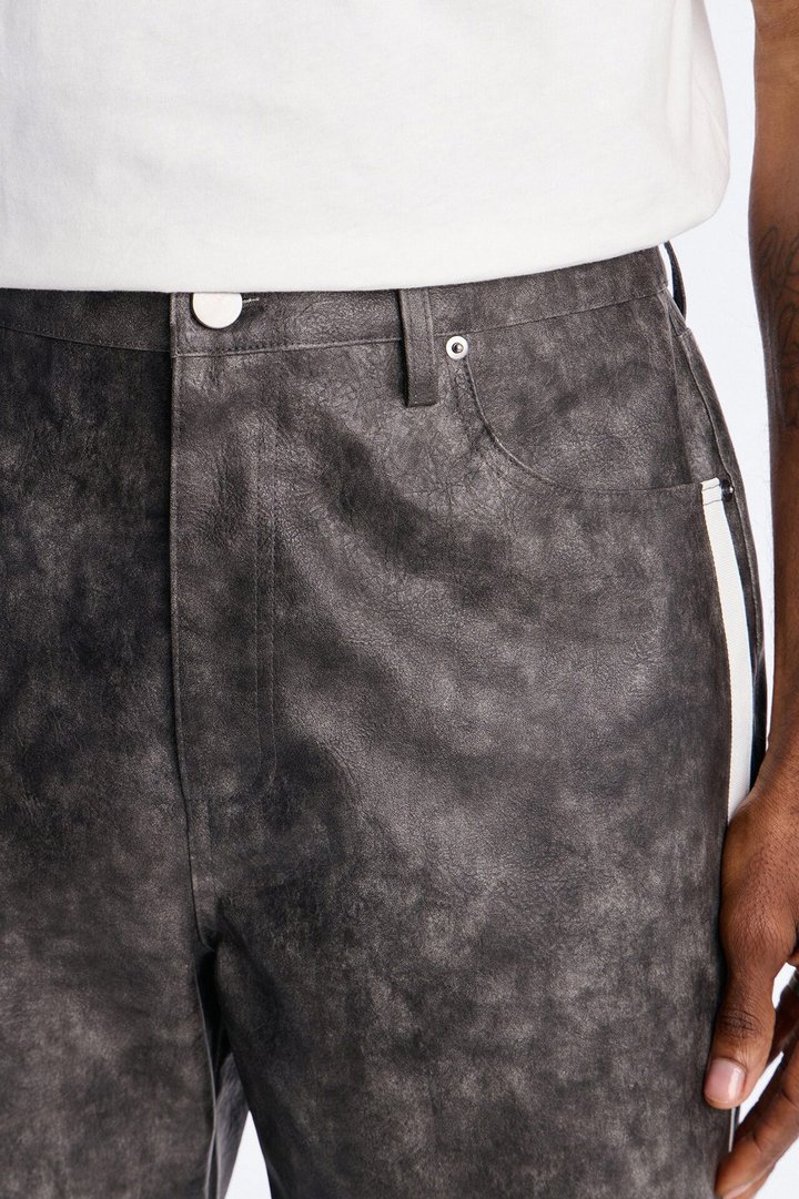 Relaxed Aubrey Hill Faux Leather Short - Black