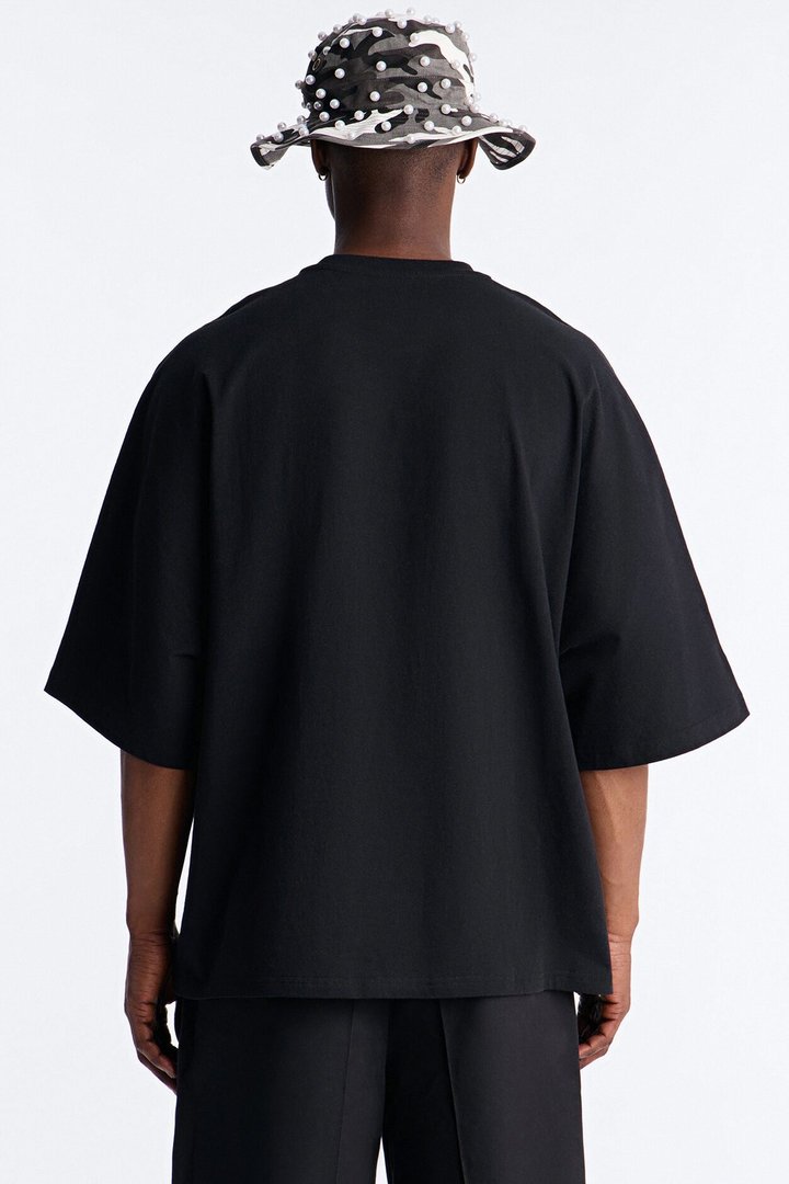 Premium Oversized Star Patch Short Sleeve Tee - Black