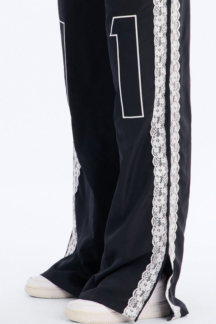 Lucky You Laced Windbreaker Lounge Pant - Black