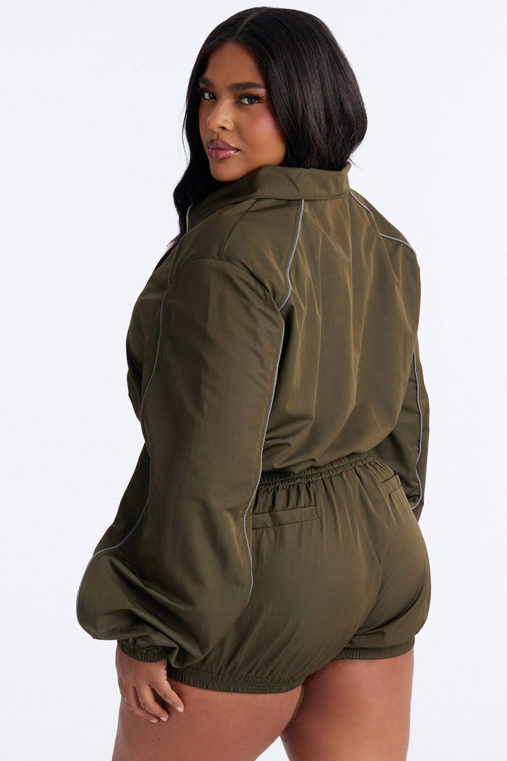 Make A Move Windbreaker Cropped Funnel Neck Jacket - Olive
