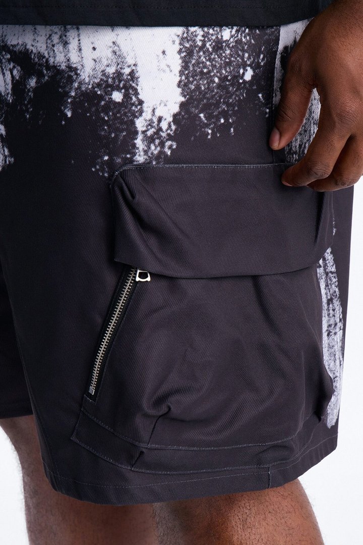 Relaxed Traveling Artist Short - Black/White