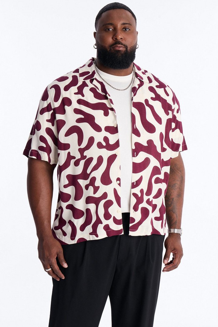 Bold Metric Cuban Shirt - Burgundy