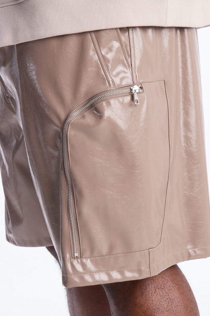 Relaxed Concordia Faux Leather Short - Brown