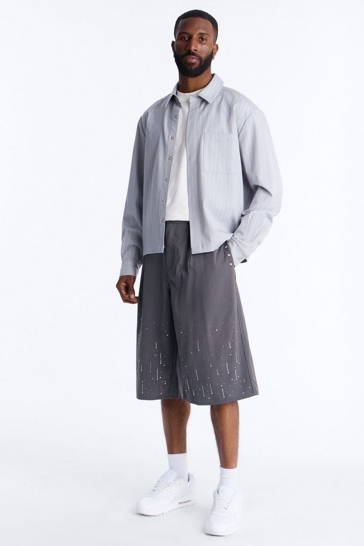 Baggy Center Stage Embellished Short - Grey