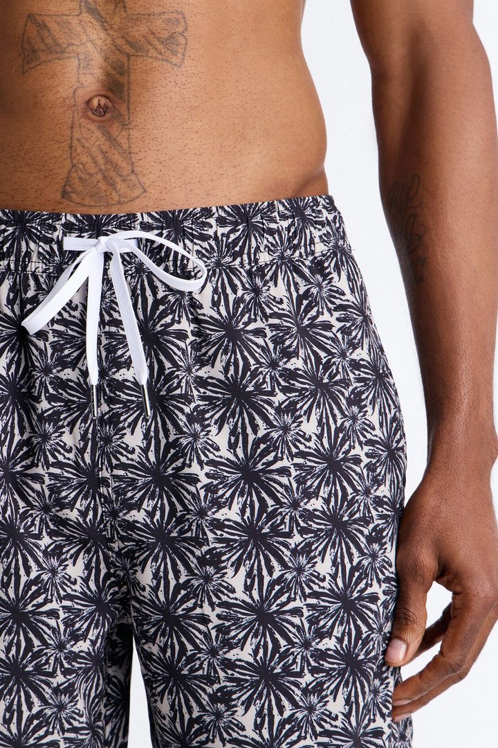 Abstract Savanna Floral Swim Trunk 7″ - Sand