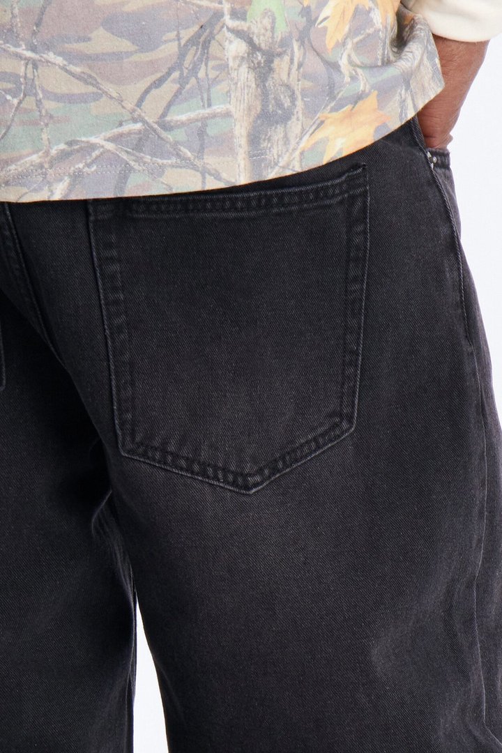 Essential Straight Rigid Jean - Black Wash