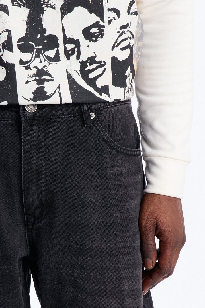 Essential Straight Rigid Jean - Black Wash
