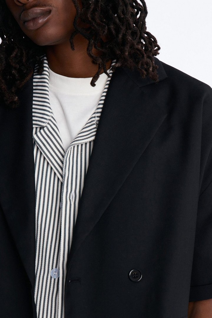 Boxy Cropped Icon Quad Button Shirt Blazer - Black