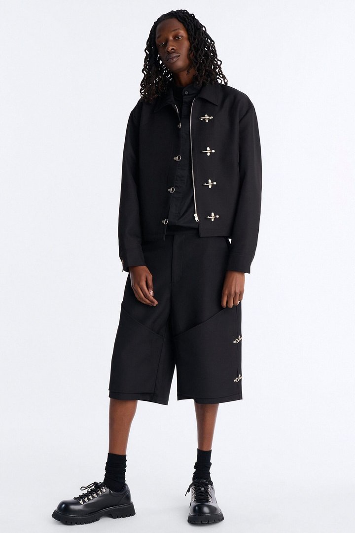 Baggy Vie Clasp Short - Black