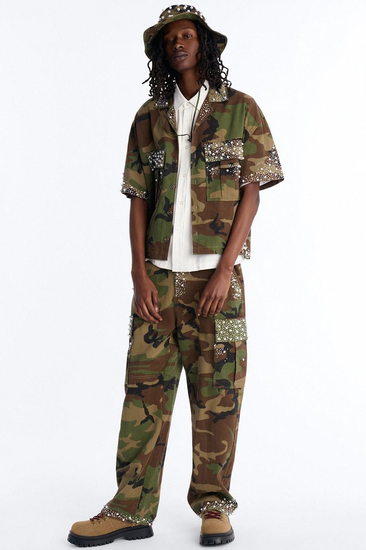 Cropped Pearl World Embellished Shirt - Camouflage