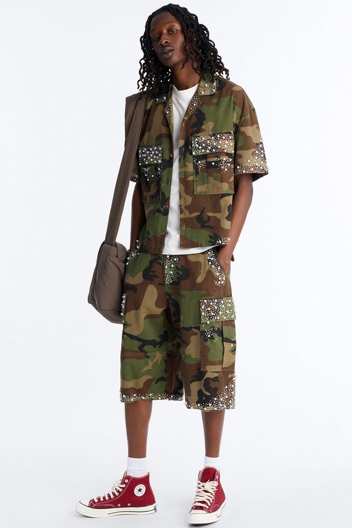 Baggy Pearl World Embellished Short - Camouflage