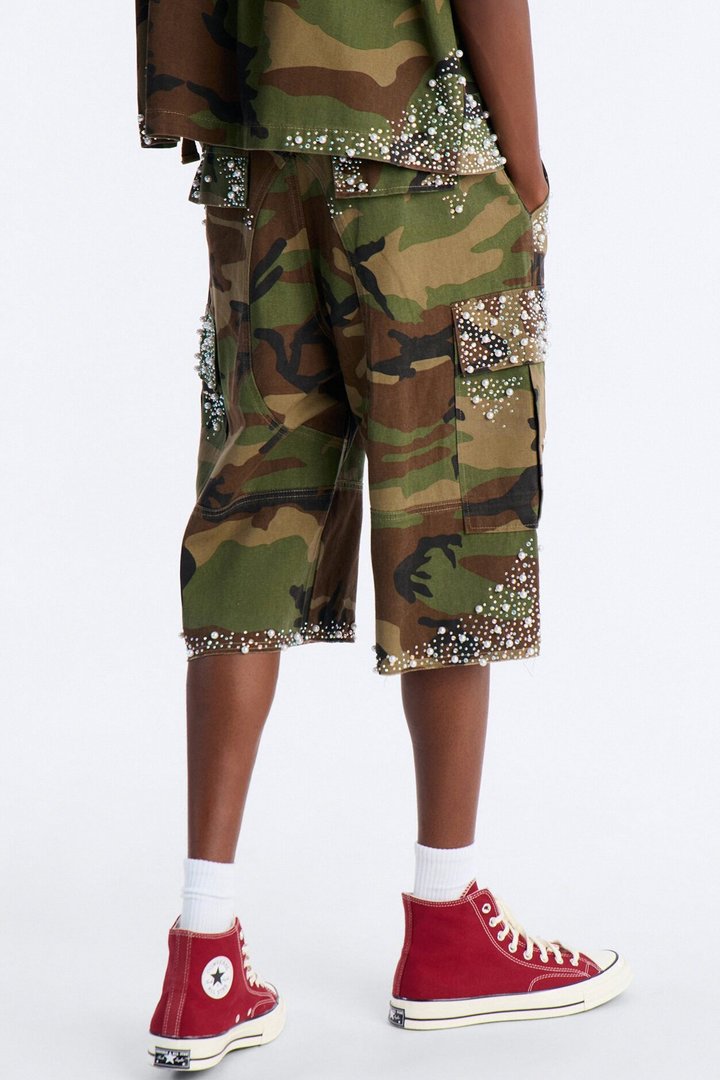 Baggy Pearl World Embellished Short - Camouflage