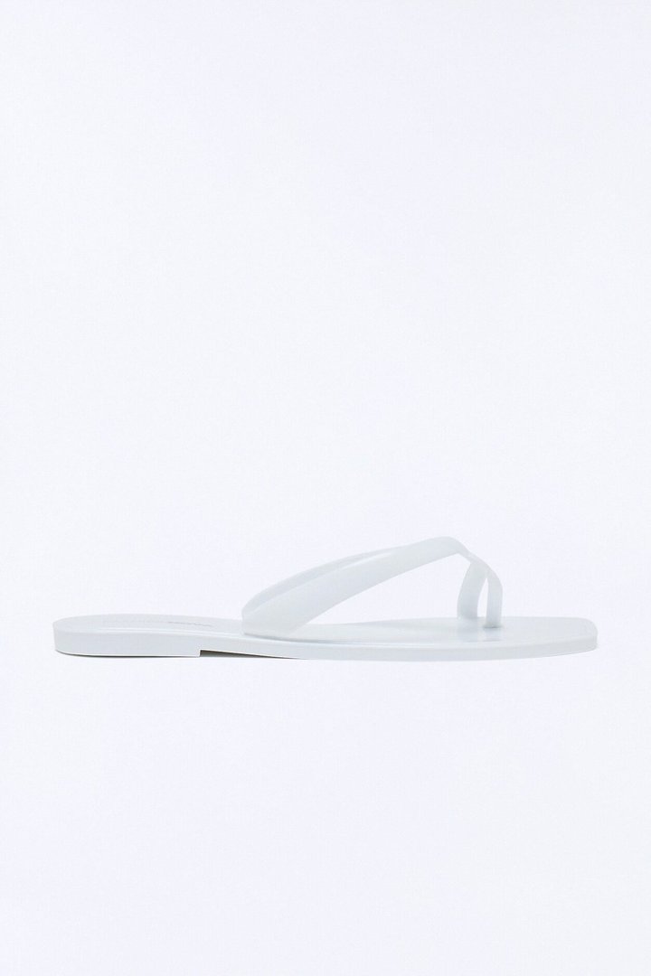 Joane Toe Ring Jelly Flip Flops - White
