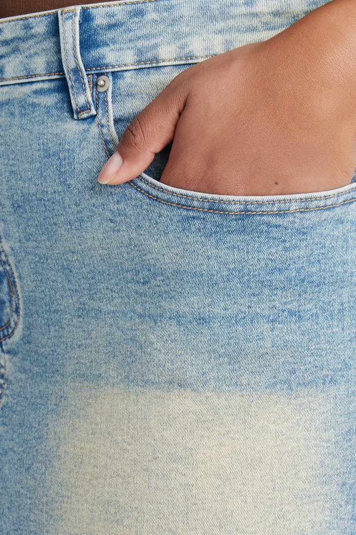 Raven Denim Mini Skirt - Vintage Wash