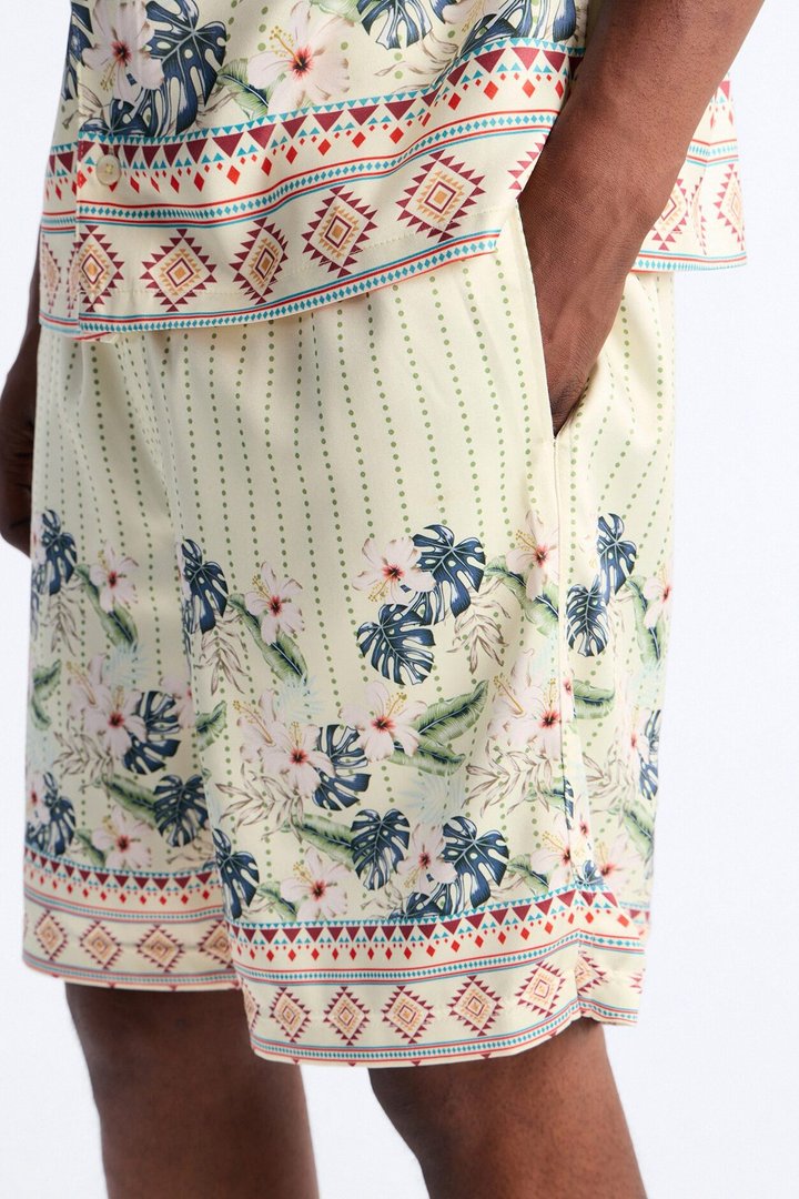 Relaxed Catalina Island Short - Yellow