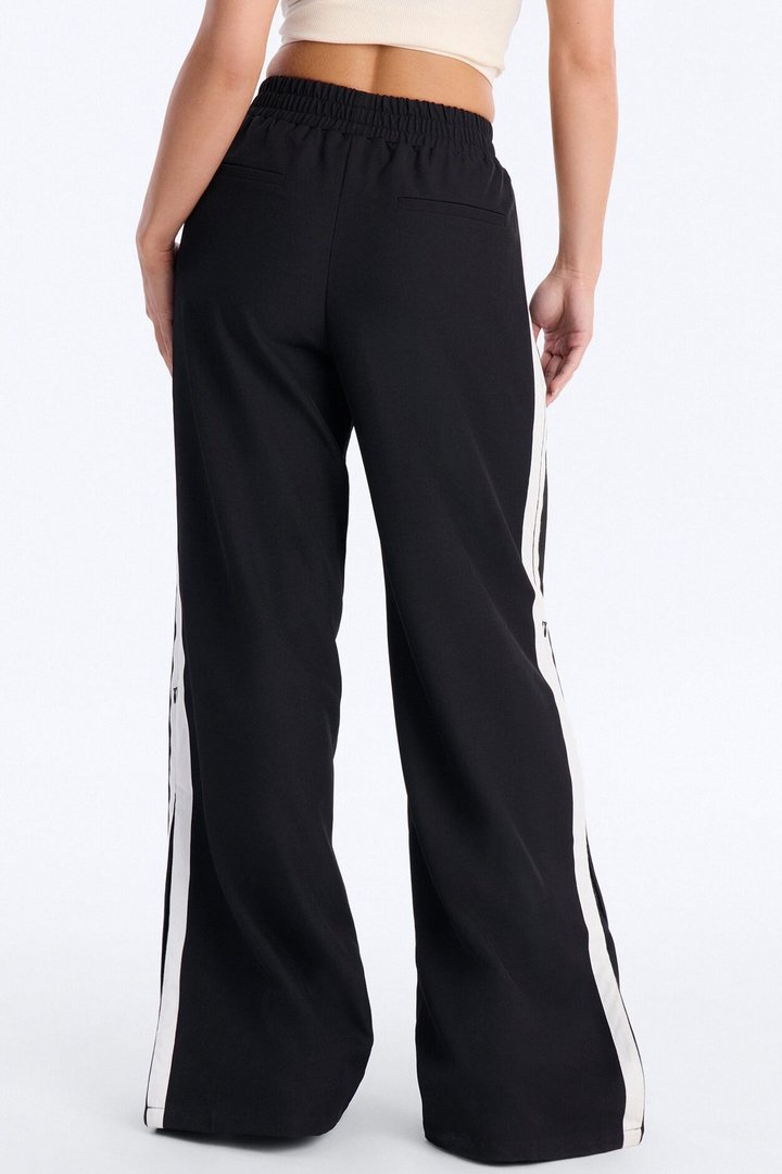 Charlotte Mid Rise Athletic Stripe Wide Leg Pant 33″ - Black/combo