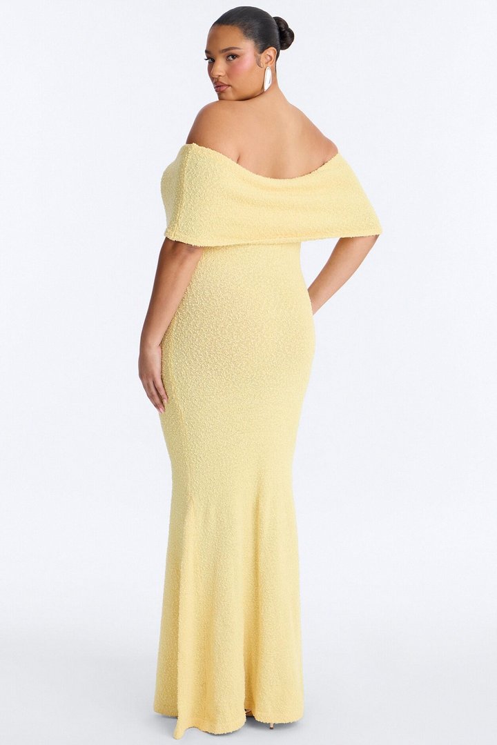 Effortless Edge Sweater Maxi Dress - Yellow
