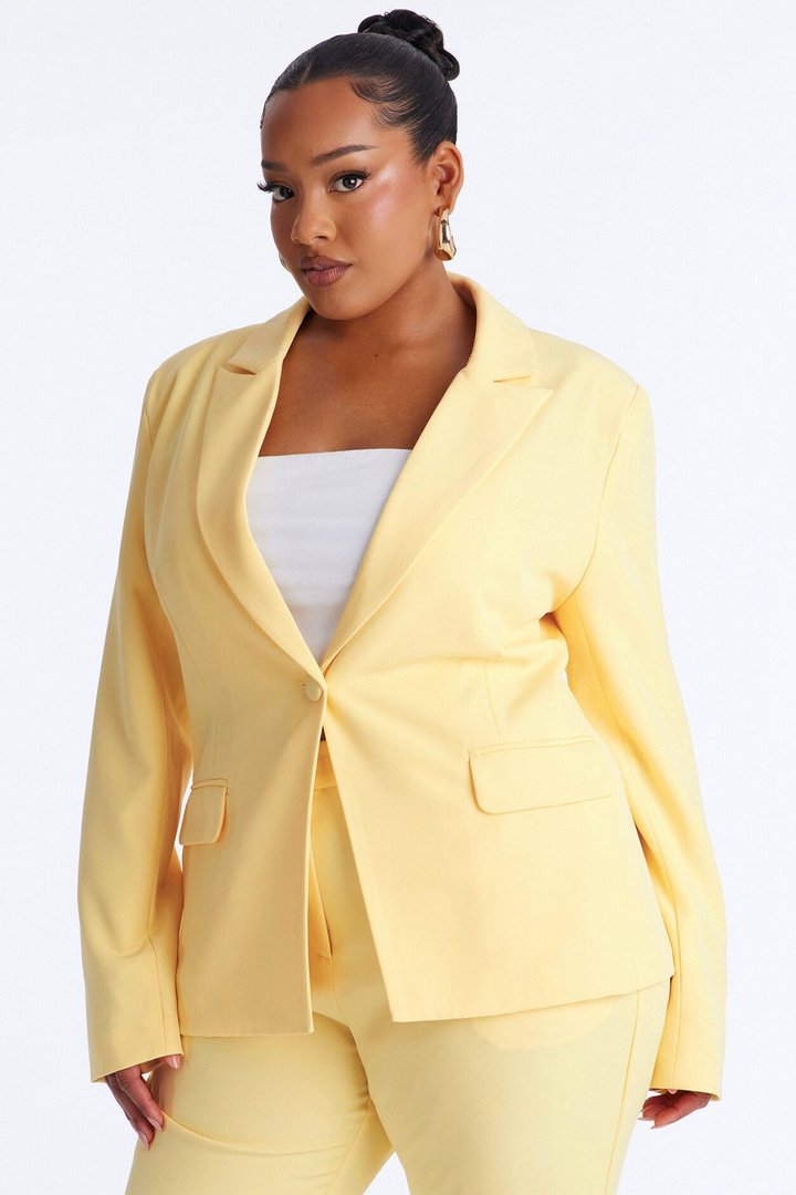 Breaking Even Blazer - Butter Yellow