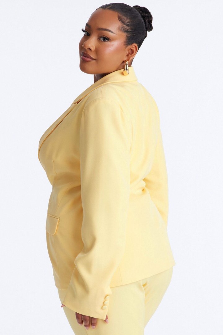Breaking Even Blazer - Butter Yellow