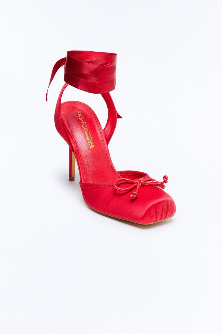 Pirouette Satin Ballet Pumps - Red
