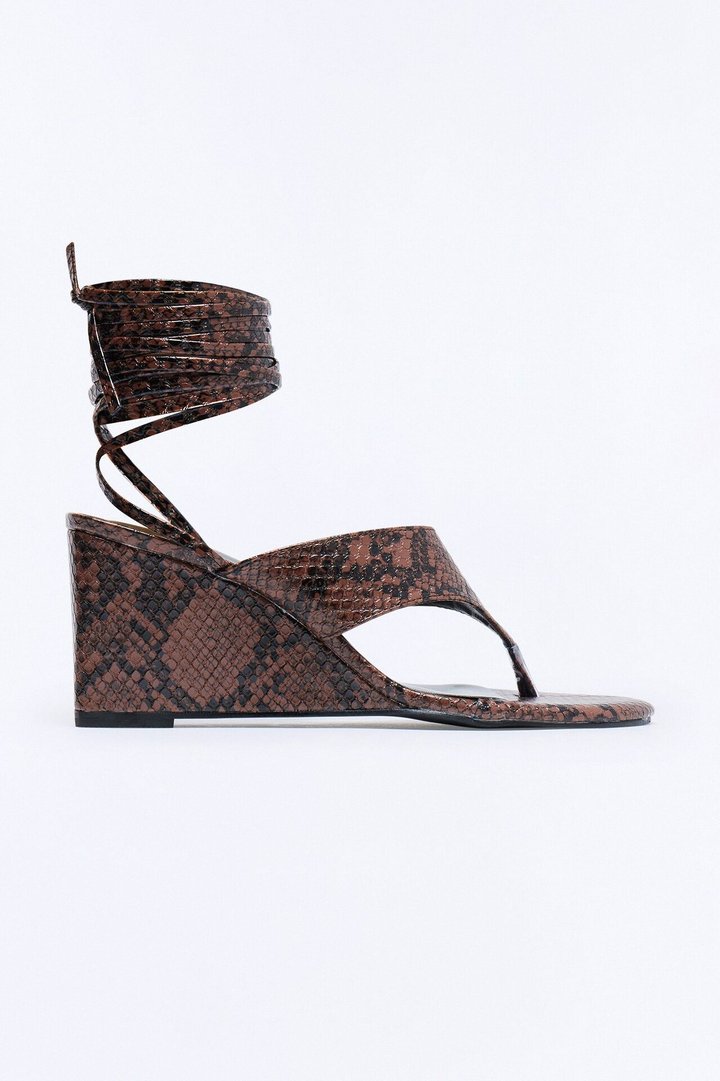 Alexia Thong Wrap Up Wedges - Black/combo