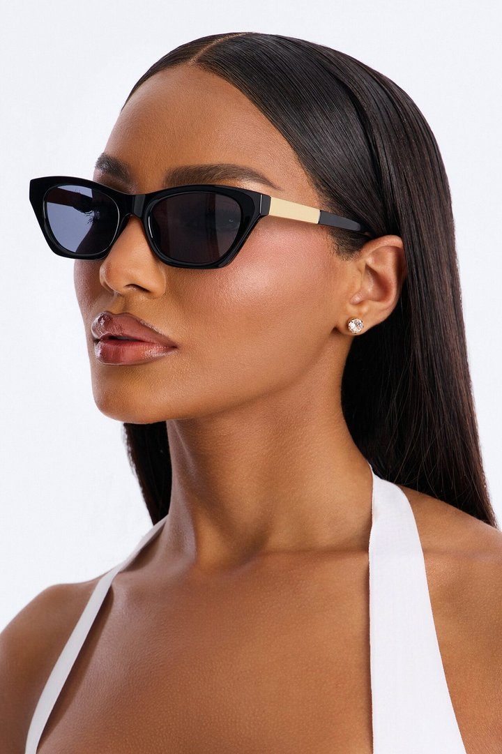 Coconut Kiss Sunglasses - Black