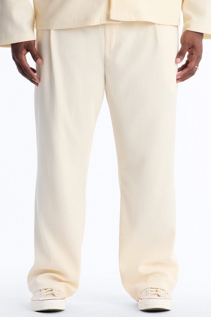 Show Up Straight Pleated Casual Trouser - Cream