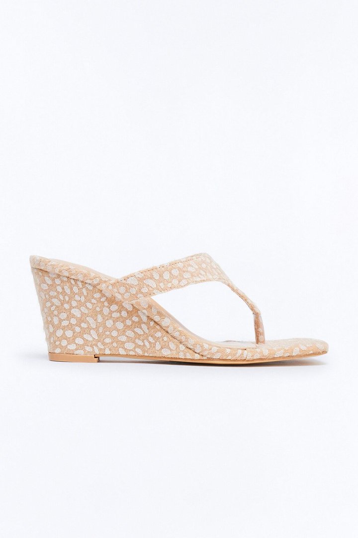 Kindred Thong Wedges - Beige