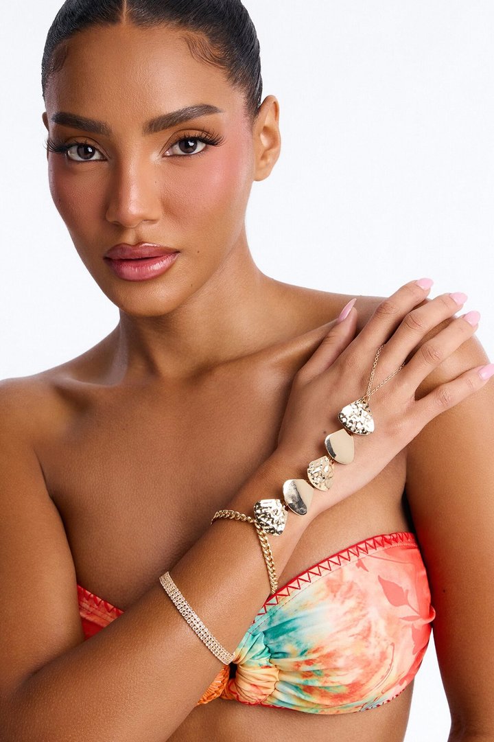 You Used To Hold Me Hand Chain - Gold