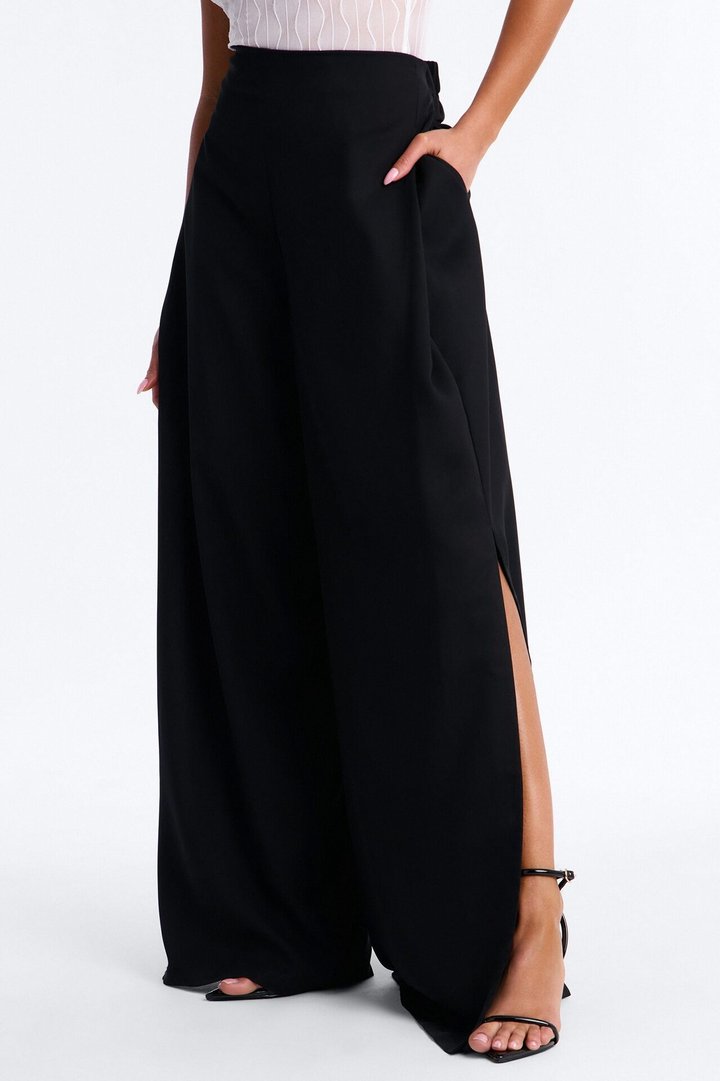 Elodie Mid Rise Super Wide Leg Crepe Pant 33″ - Black