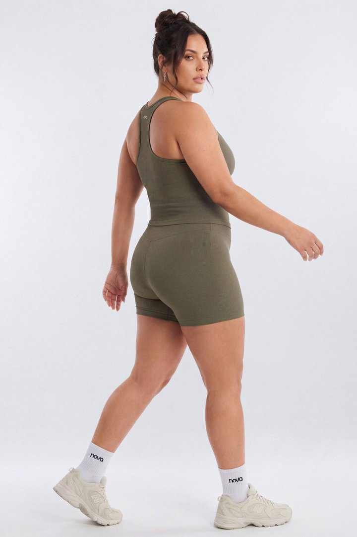 SeamlessLift™ Scoop Neck Racerback Active Tank - Moss