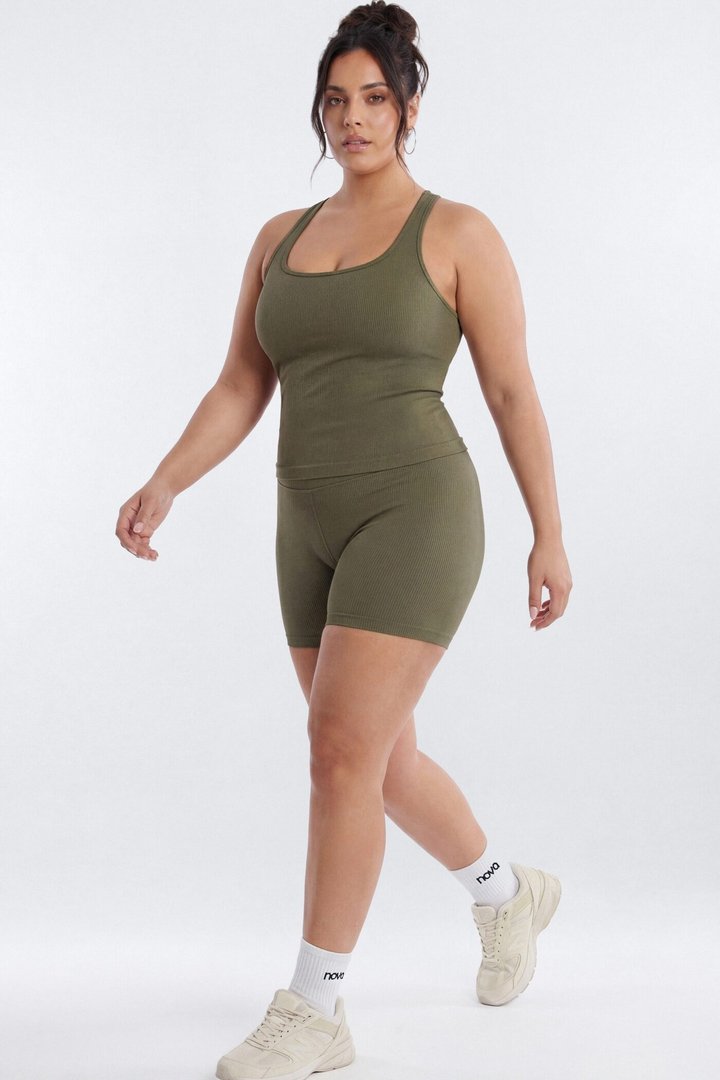 SeamlessLift™ Scoop Neck Racerback Active Tank - Moss