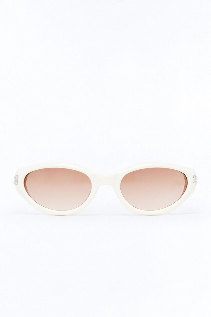 Glamorous Glare Cat Eye Sunglasses - Cream