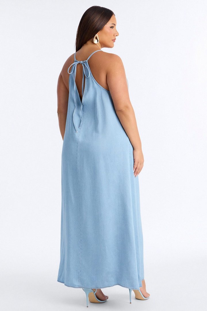Daytime Chic Denim Maxi Dress - Light Wash