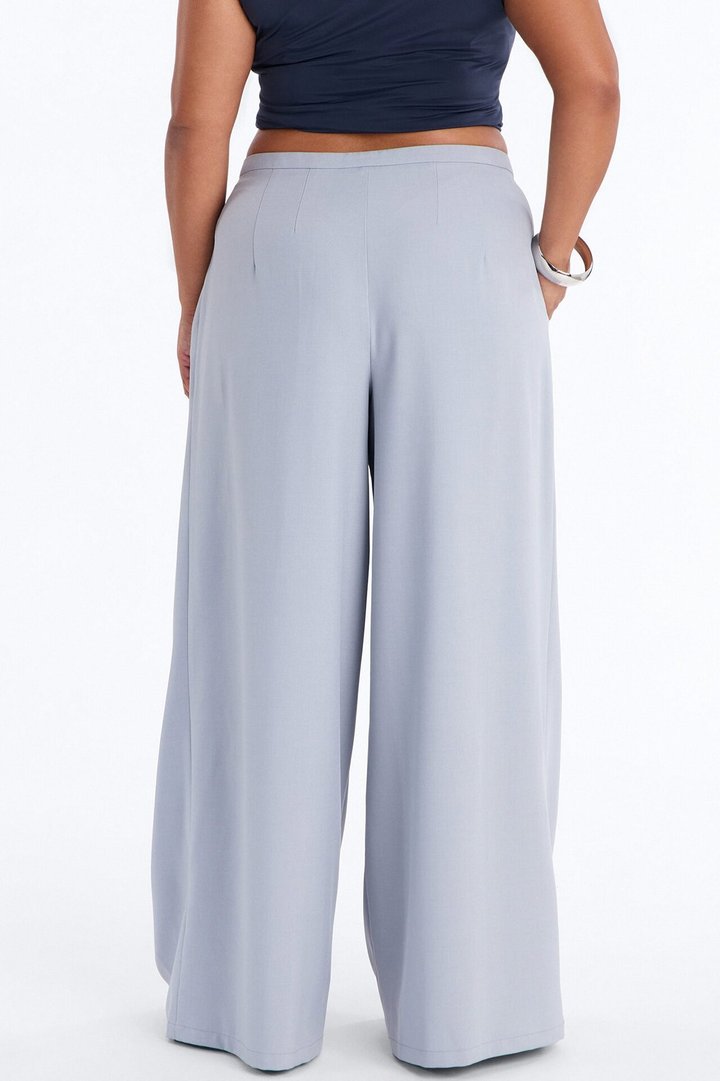 Power Moves Daily Pleated Low Rise Trouser 33″ - Blue
