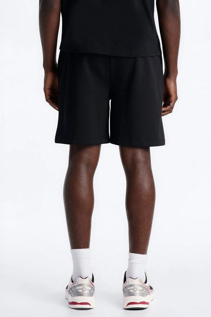 Night Bite Sweatshorts - Black