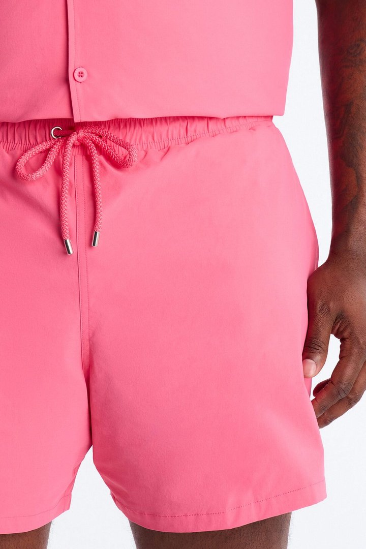 Montez Stretch Swim Trunk 6″ - Hot Pink