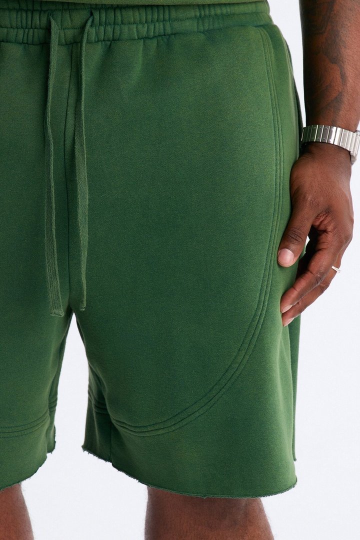 Washed Raw Edge Baggy Sweatshort - Green