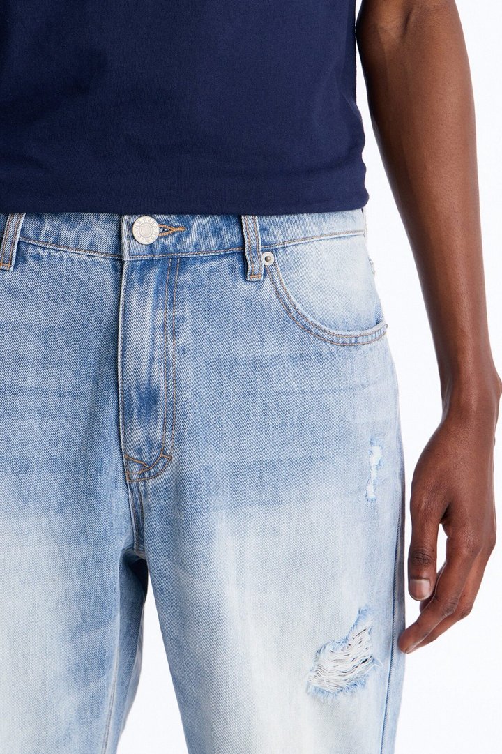 Essential Destroyed Straight Rigid Jean - Light Blue Wash