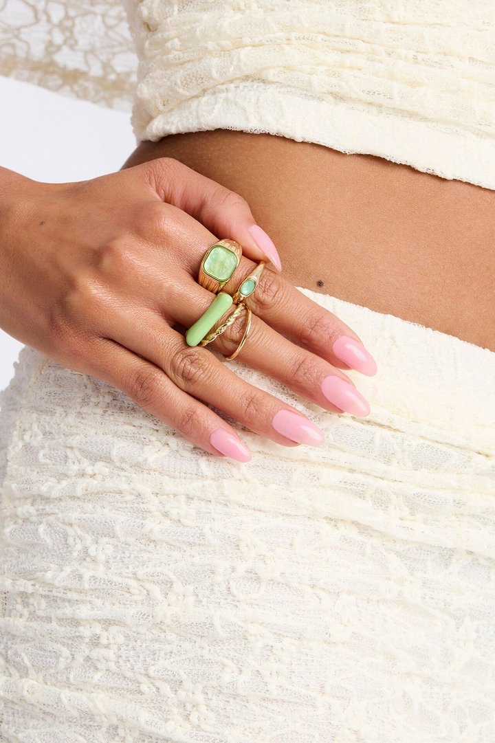 Valued My Beauty Jeweled 5 Piece Ring Set - Gold/Green