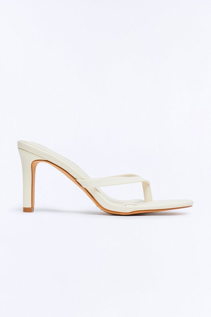 Trudey Thong Heels - Cream