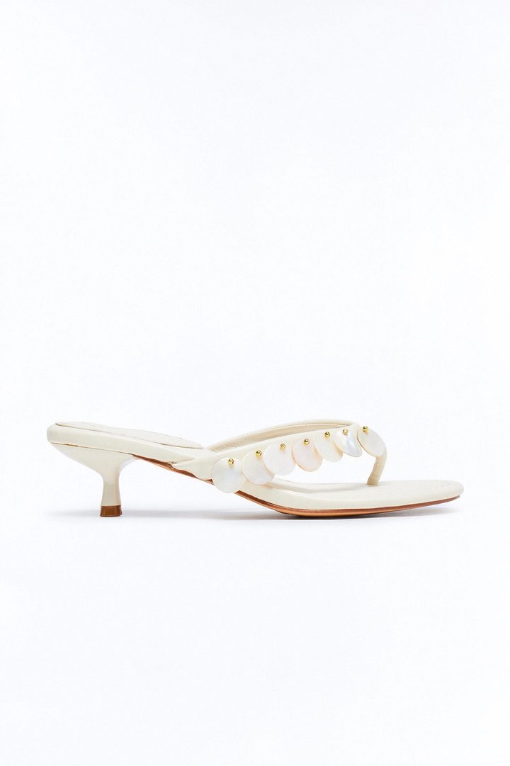 Ginnia Shell Thong Kitten Heels - Cream