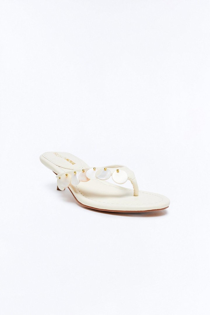 Ginnia Shell Thong Kitten Heels - Cream
